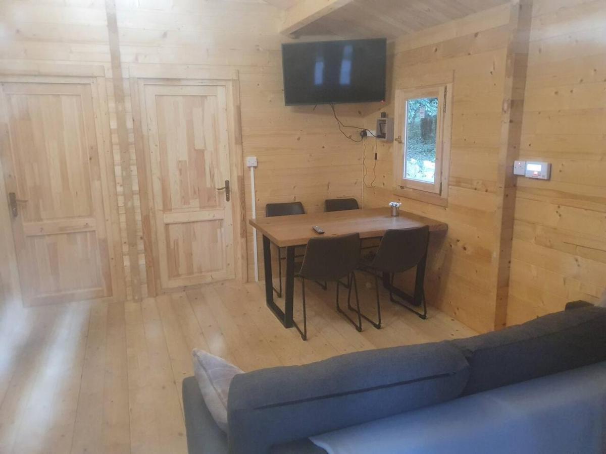 Stunning Log Cabin On The Lake Portroe Экстерьер фото